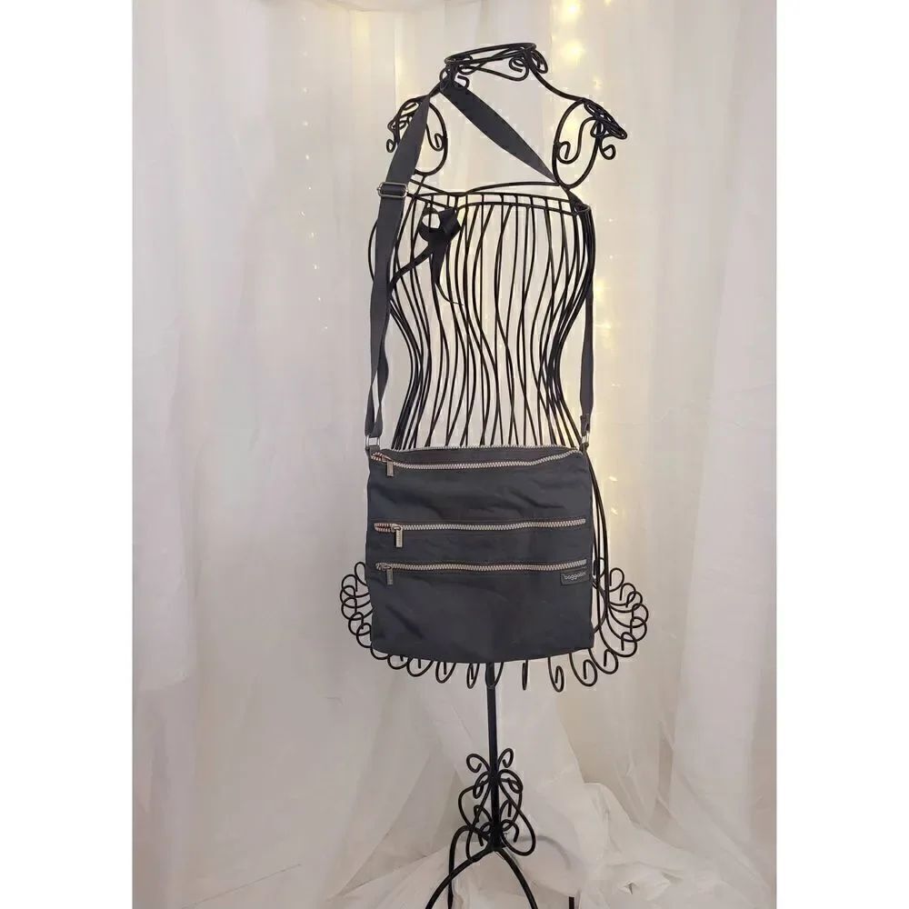 Baggallini crossbody